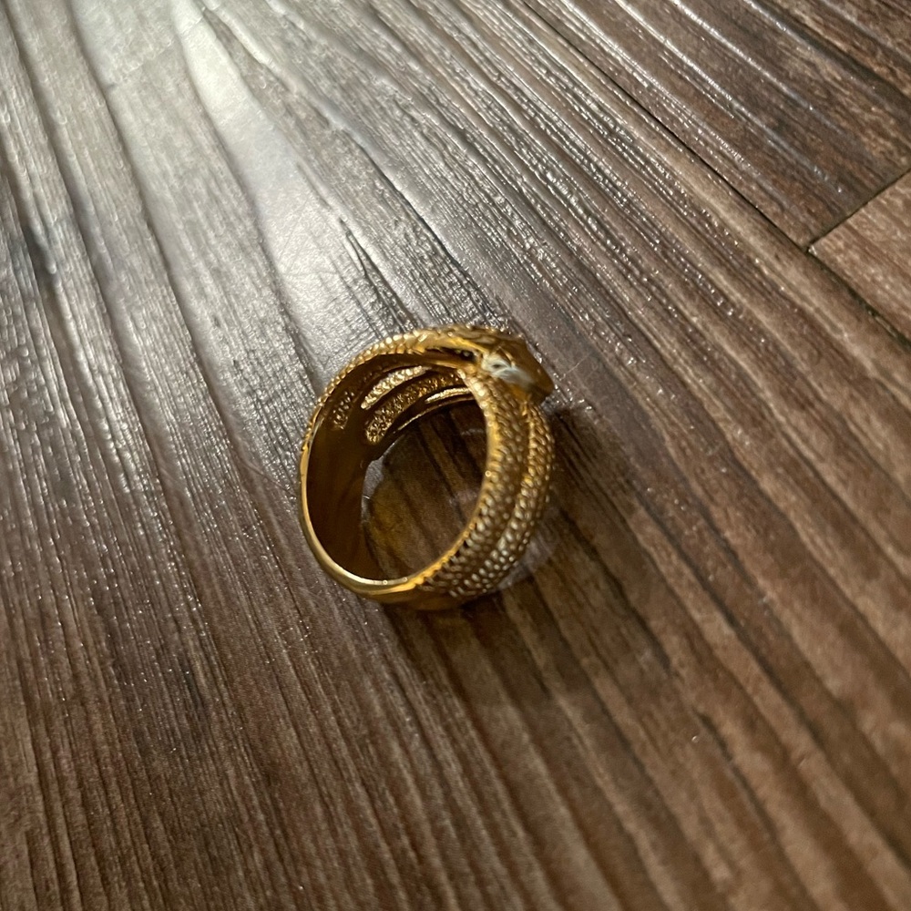 Gold snake ring - size 6 (Vanessa Mooney) - Picture 4 of 4